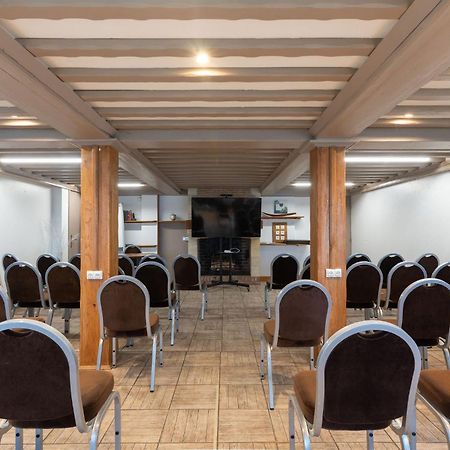 Eden Park Hotel Restaurant Pont-Évêque Kültér fotó