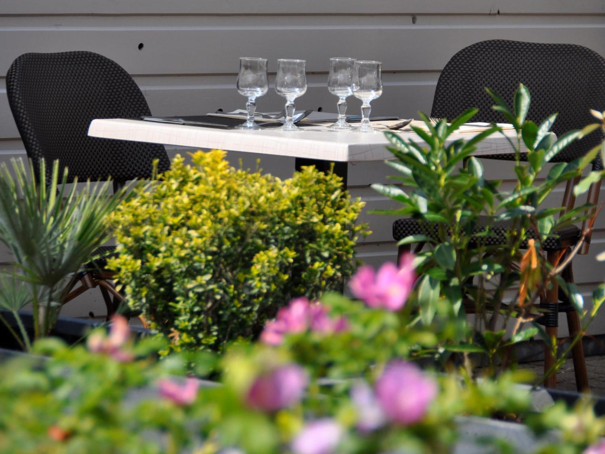 Eden Park Hotel Restaurant Pont-Évêque Kültér fotó